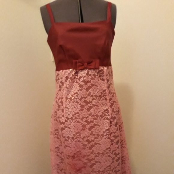 Dress - Picture 1 of 3